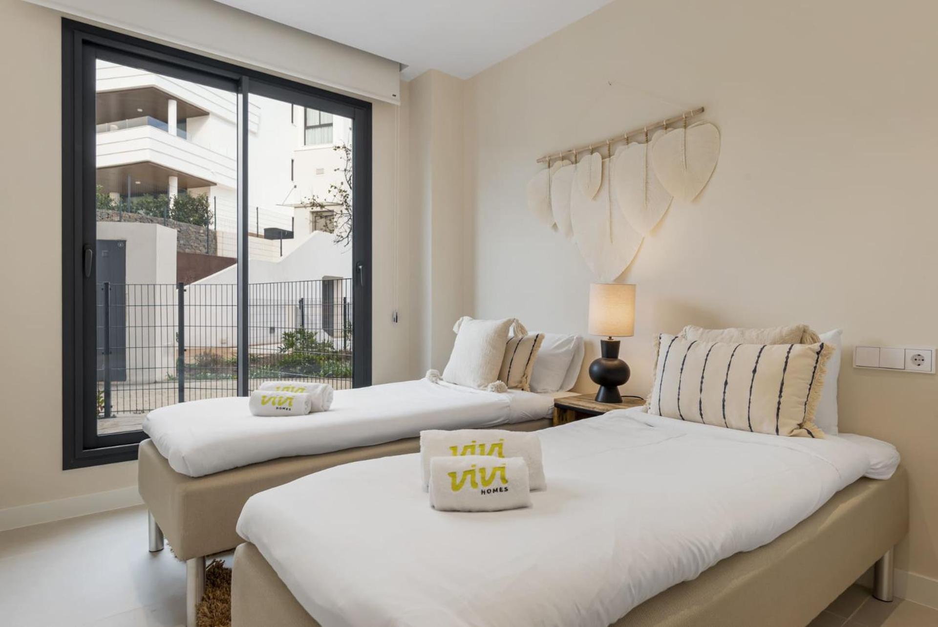 Vivi Homes - Sixsenses Pool, Golf, Patio & Sea View Apartment