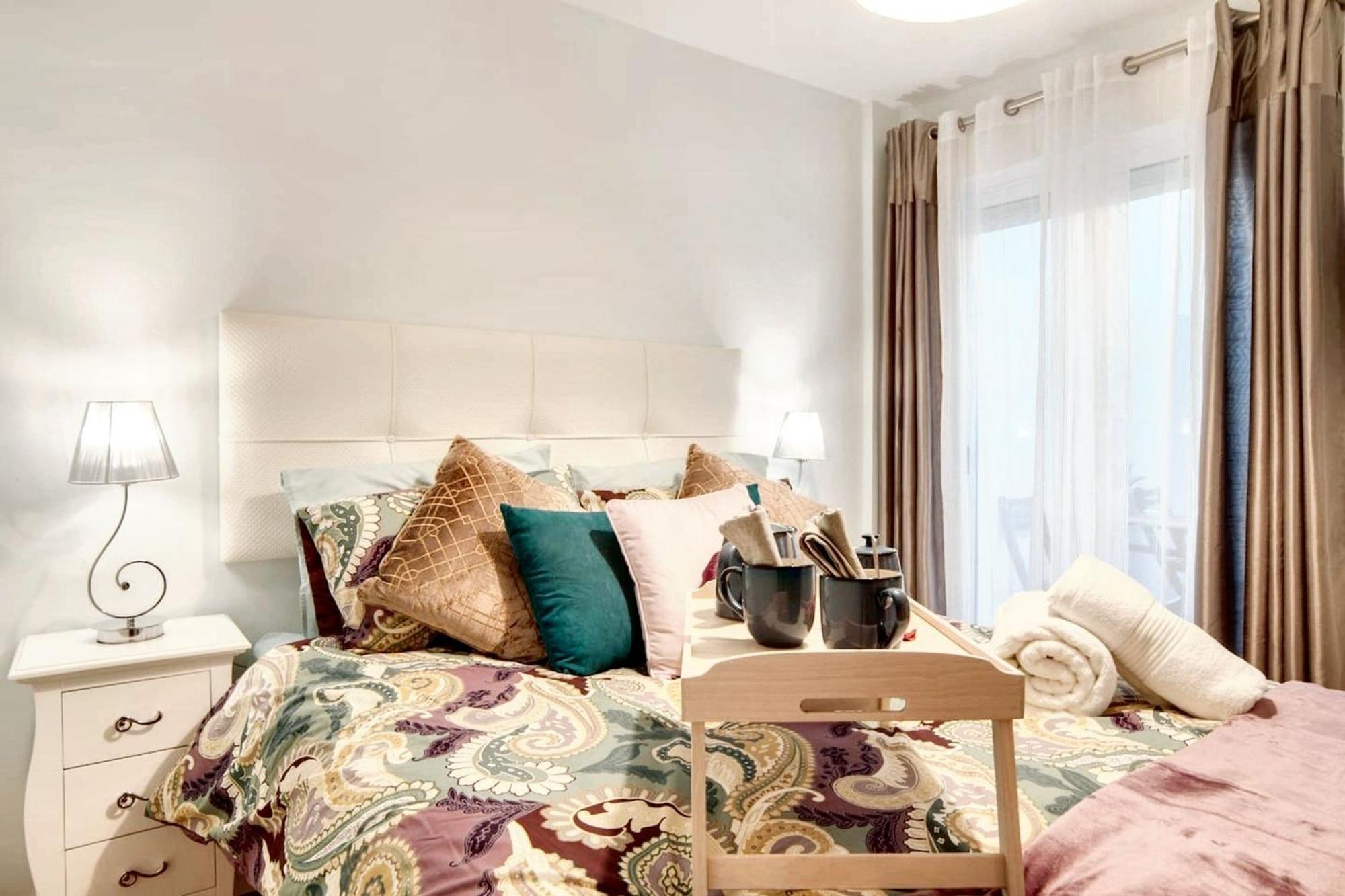 Comfortable House In With Terrace Holiday home *