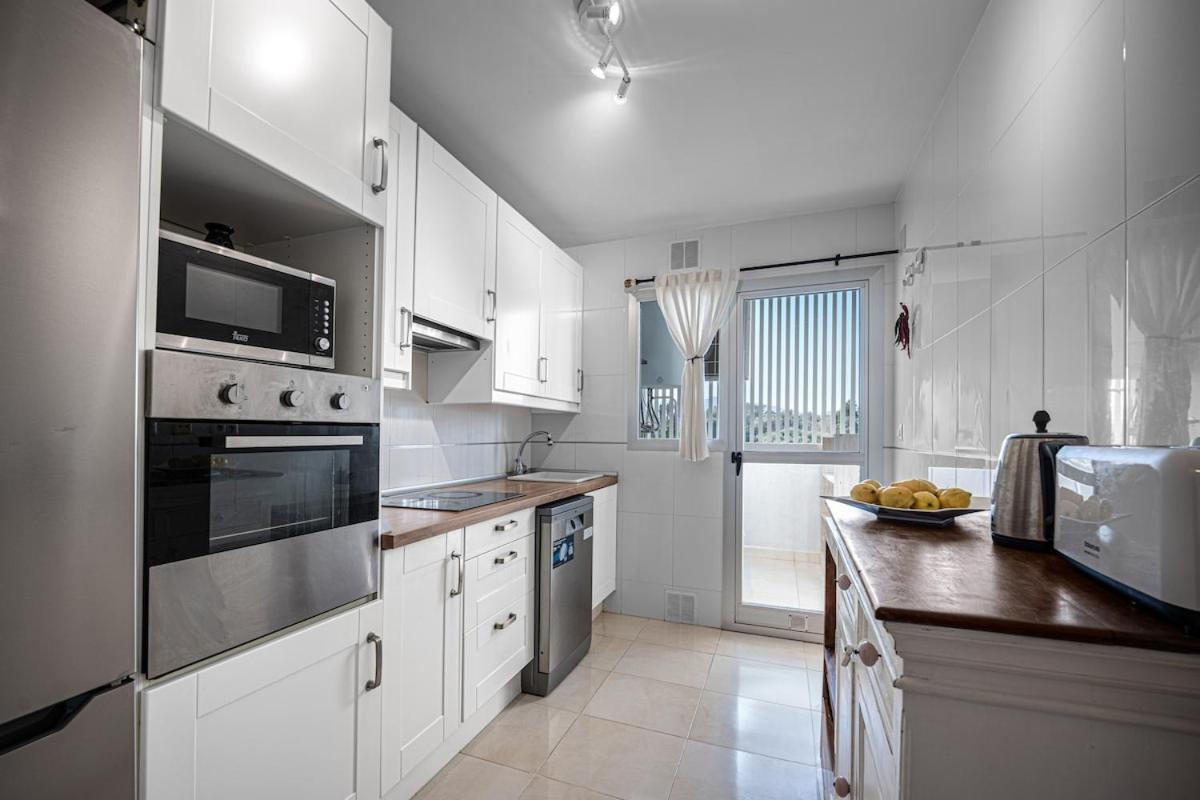 San Miguel - 2 Bed And 2 Bath - Miramar Shopping