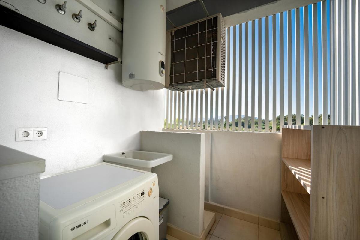 San Miguel - 2 Bed And 2 Bath - Miramar Shopping Apartment *
