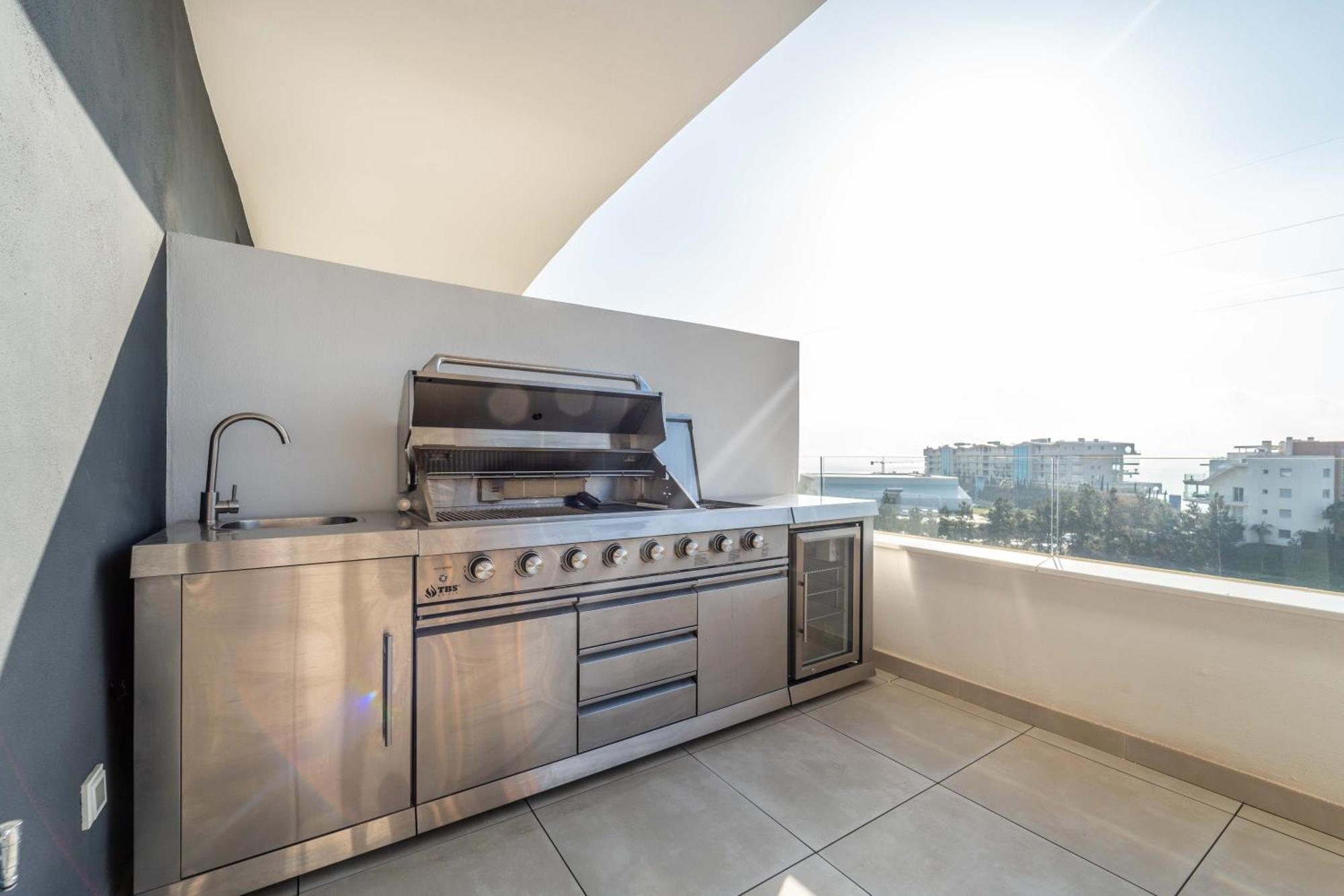 Higueron West Collection - La Casa Lozano By Hwpc