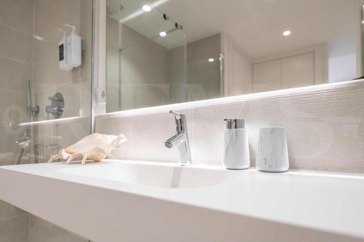 Seaside Escape With Views, Pool And Parking Rems Apartment Fuengirola