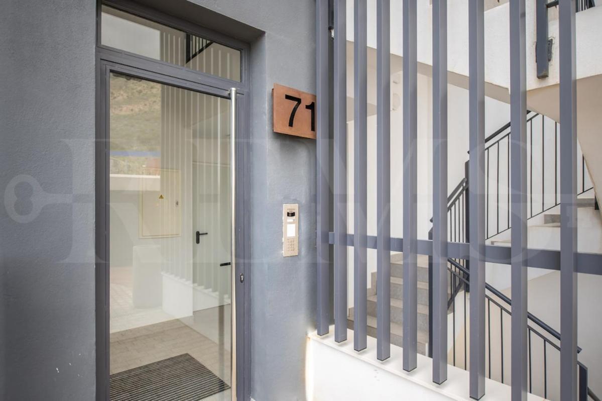 Seaside Escape With Views, Pool And Parking Rems Fuengirola
