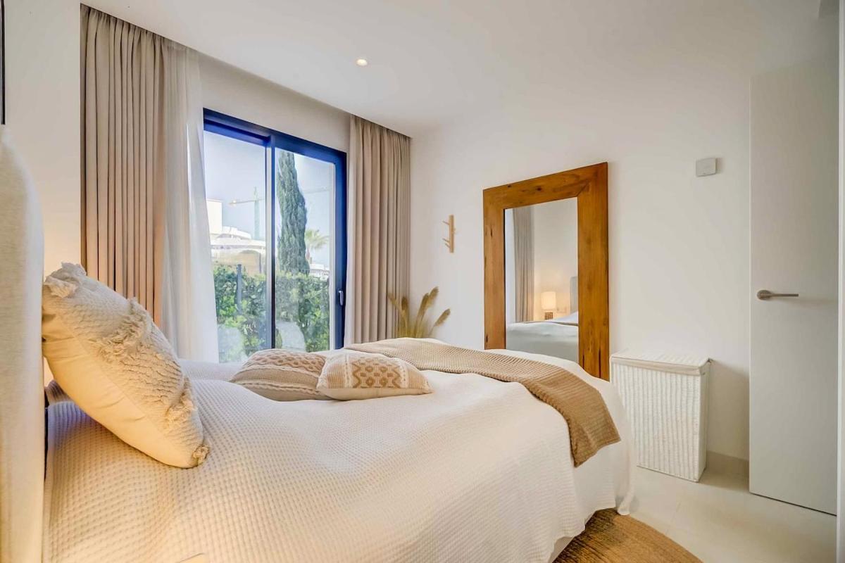 131 - Luxury With Private Pool And Views, El Higueron Appartement *