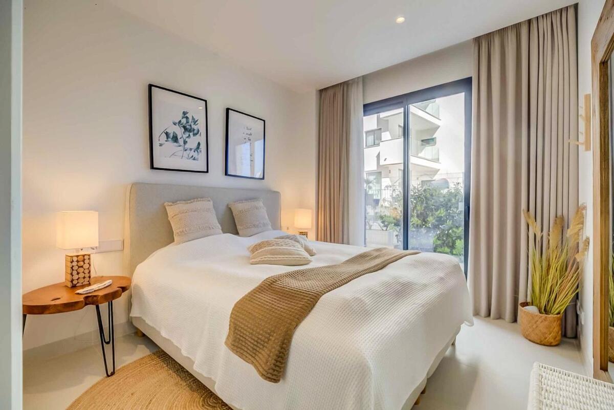 131 - Luxury With Private Pool And Views, El Higueron * Fuengirola