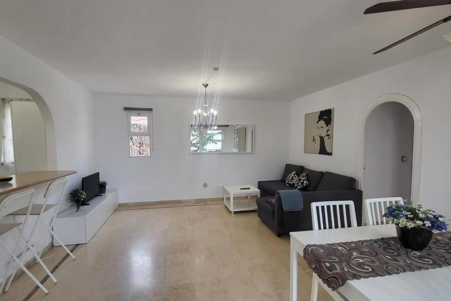 Cyv Simple Living Near W Pool In *
