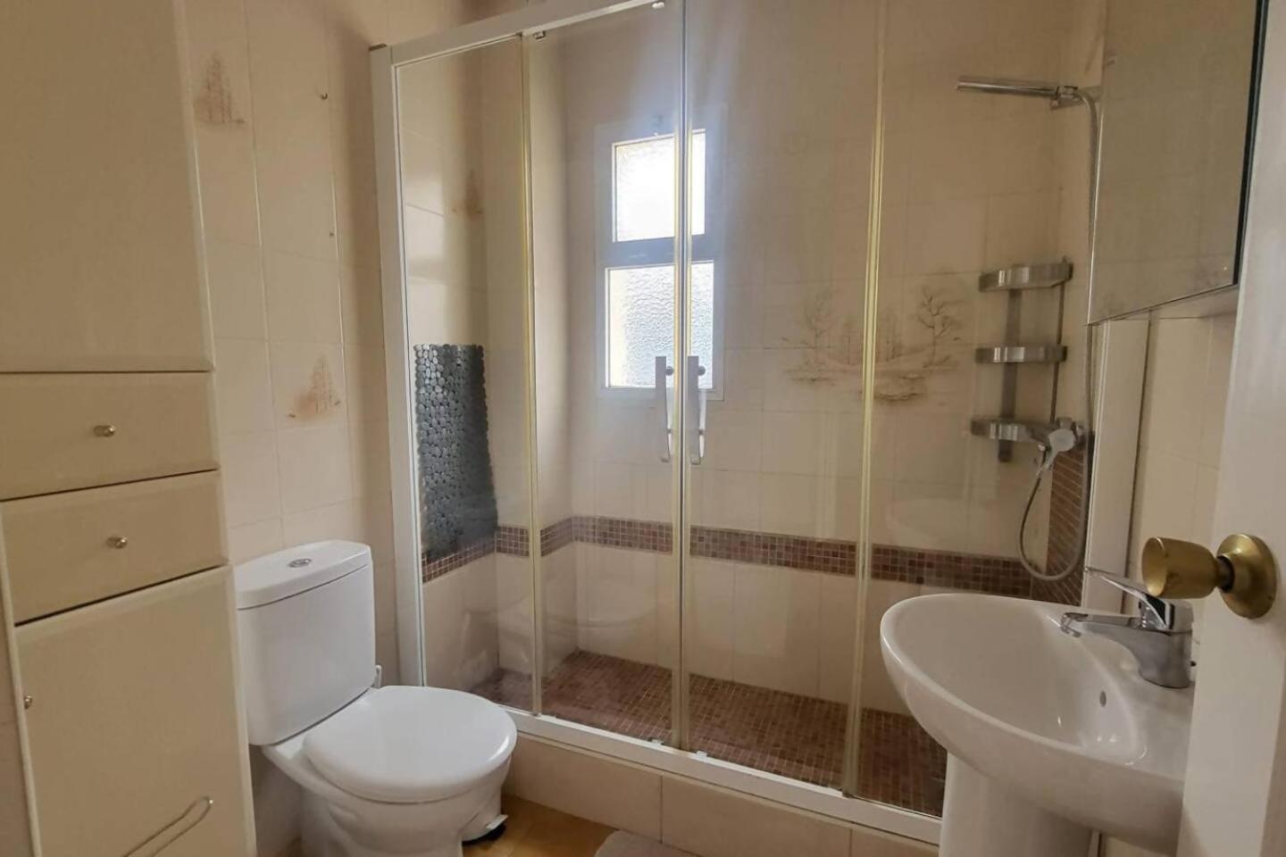 Cyv Simple Living Near W Pool In