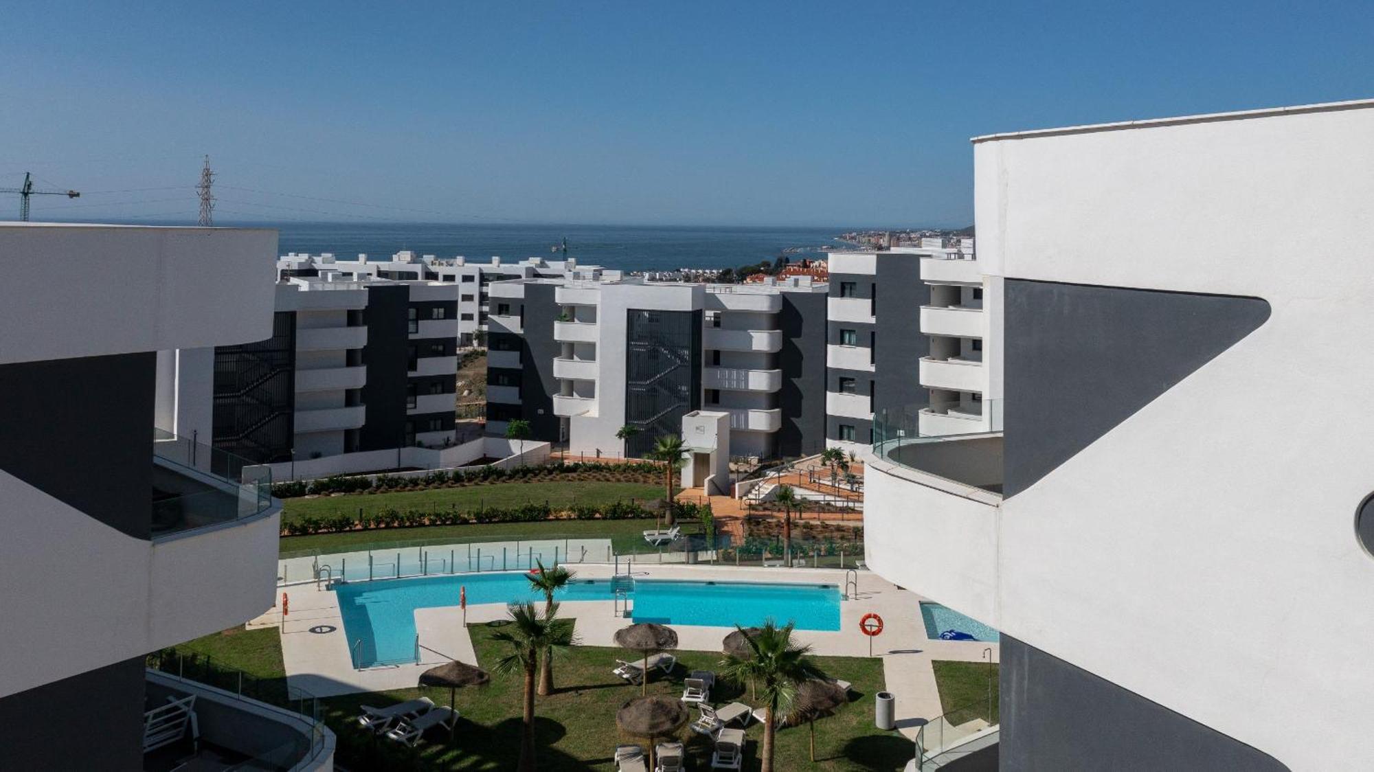 Stylish Luxury With Terrace In Higueron Apartment