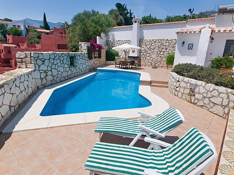 104205) Casa En Con Aire Acondicionado, Aparcamiento, Terraza, Jardin Hotel *