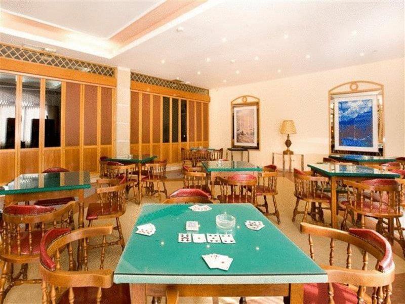 Hotelli Monarque Park 4*