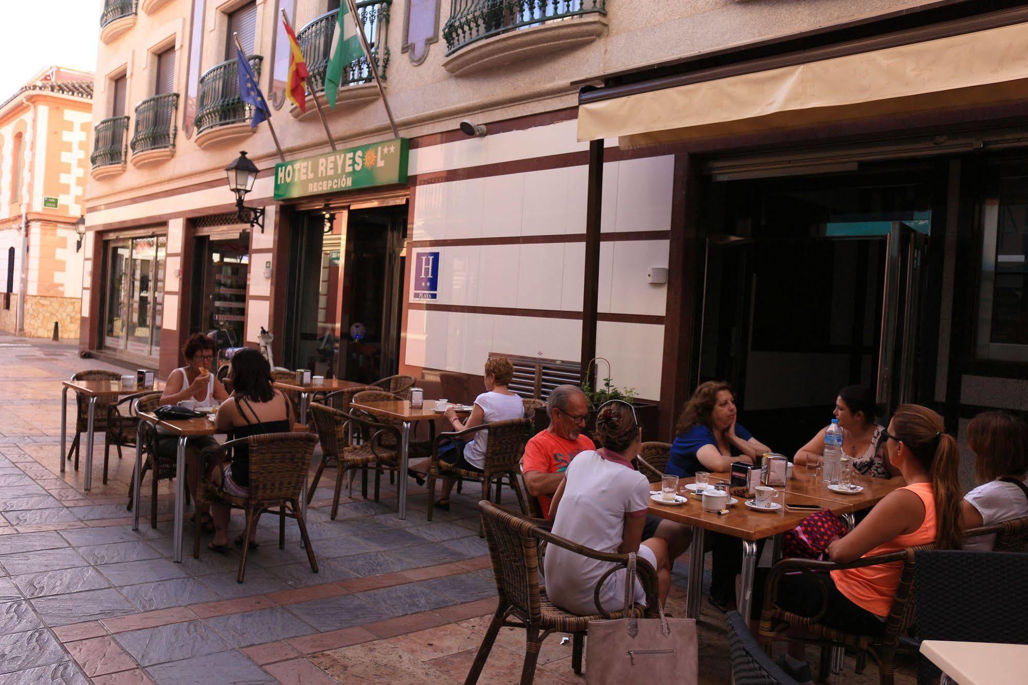 Reyesol Hotel 2*