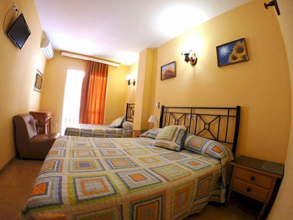 Casa de hóspedes Cuevas 2*