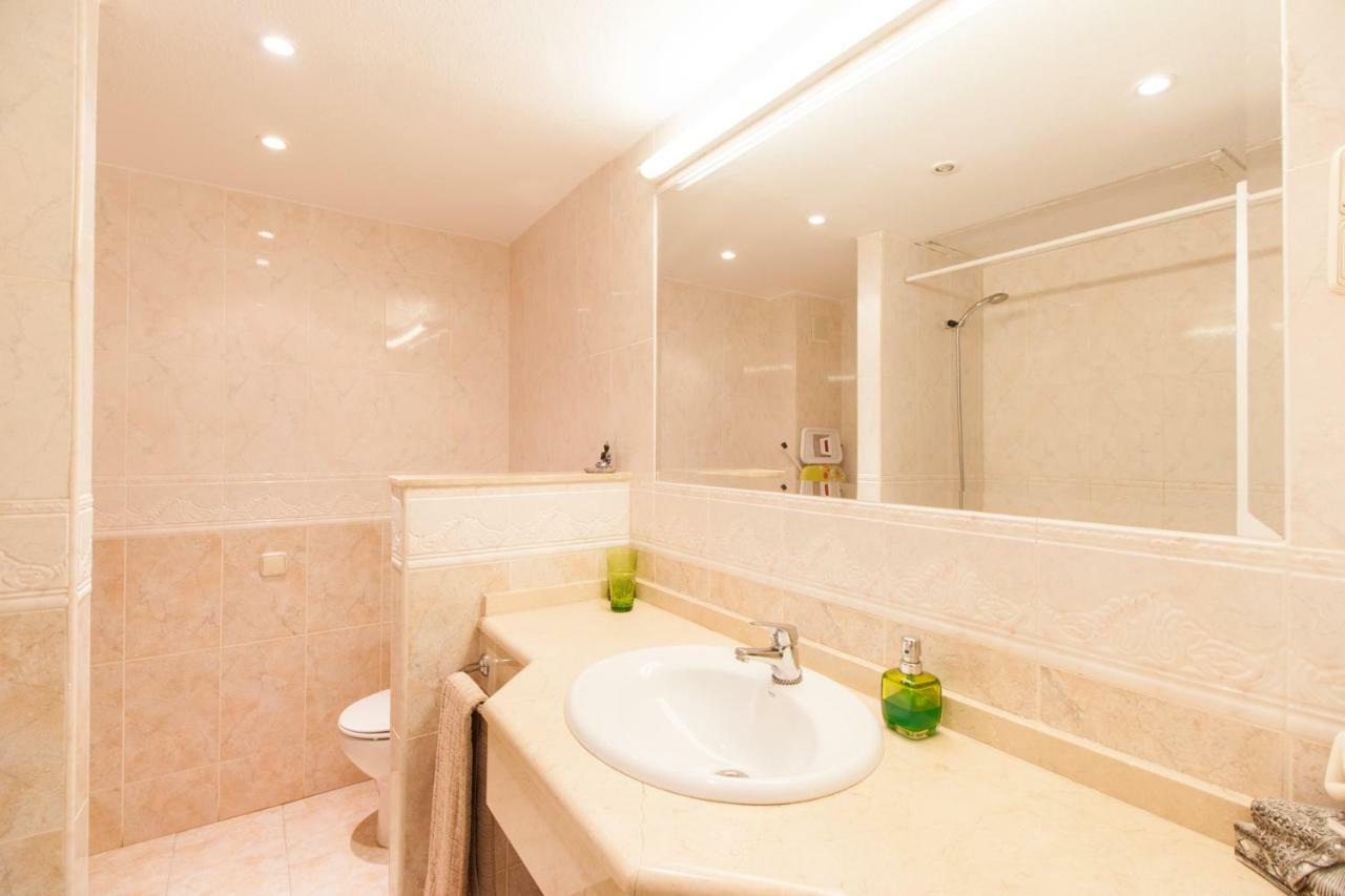 Pyr And Pool Views Apartment Fuengirola