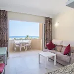 Marina View Modern Apartment