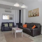 Lovely Townhouse Next To The Beach