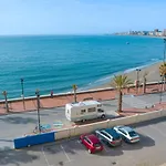 Beach & Calm Apartment