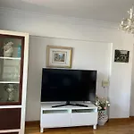 Cosy Apartment With Seaviews, Pool Close To Beach.