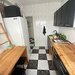 Habitacion 2 En Tercera Planta Sin Ascensor No Es Un Piso Entero! A Compartir Bano Y Cocina!