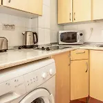 Stunning Apartment In Fuengirola With Wifi