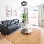Beautiful Apartment In Fuengirola