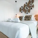 Elegant 2 Bedroom Gem With Terrace And Parking Rems