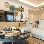 Elegant 2 Bedroom Gem With Terrace And Parking Rems