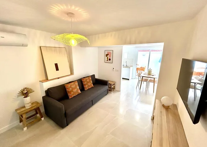 Juanito Maranon By 10Tosea 2 Bedrooms