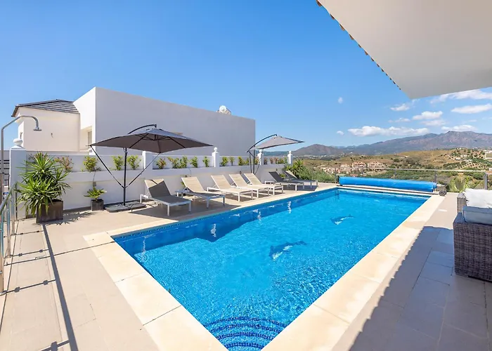 Stunning 6 Bed Villa Private Pool Mijas Gol