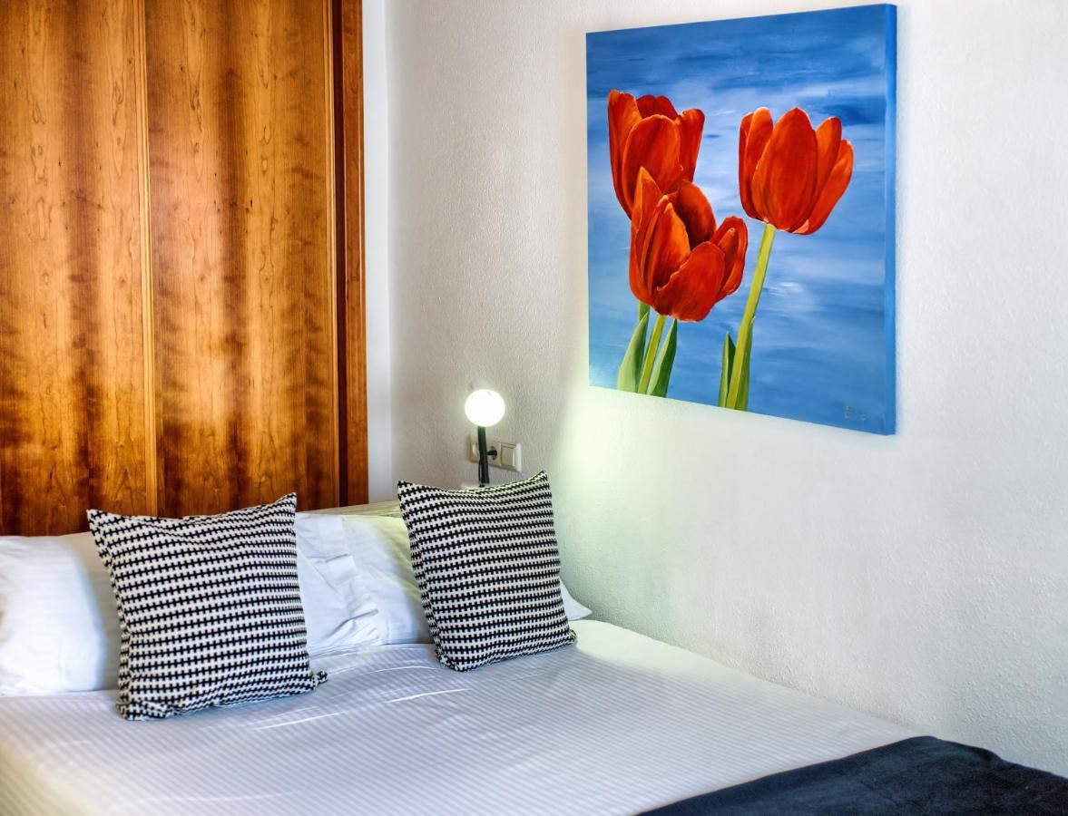 Apartment Holidays2fuengirola Palangreros 100 Mts From And Promenade *