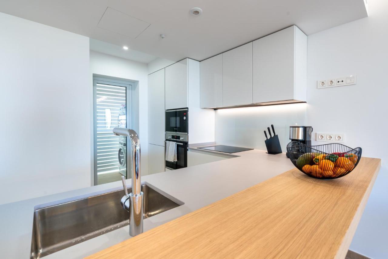 The Wave Carvajal Apartment *