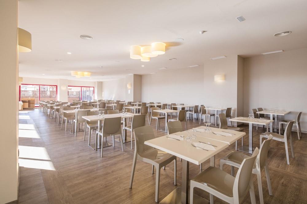 Palmeras Affiliated By Fergus Hotel 4*