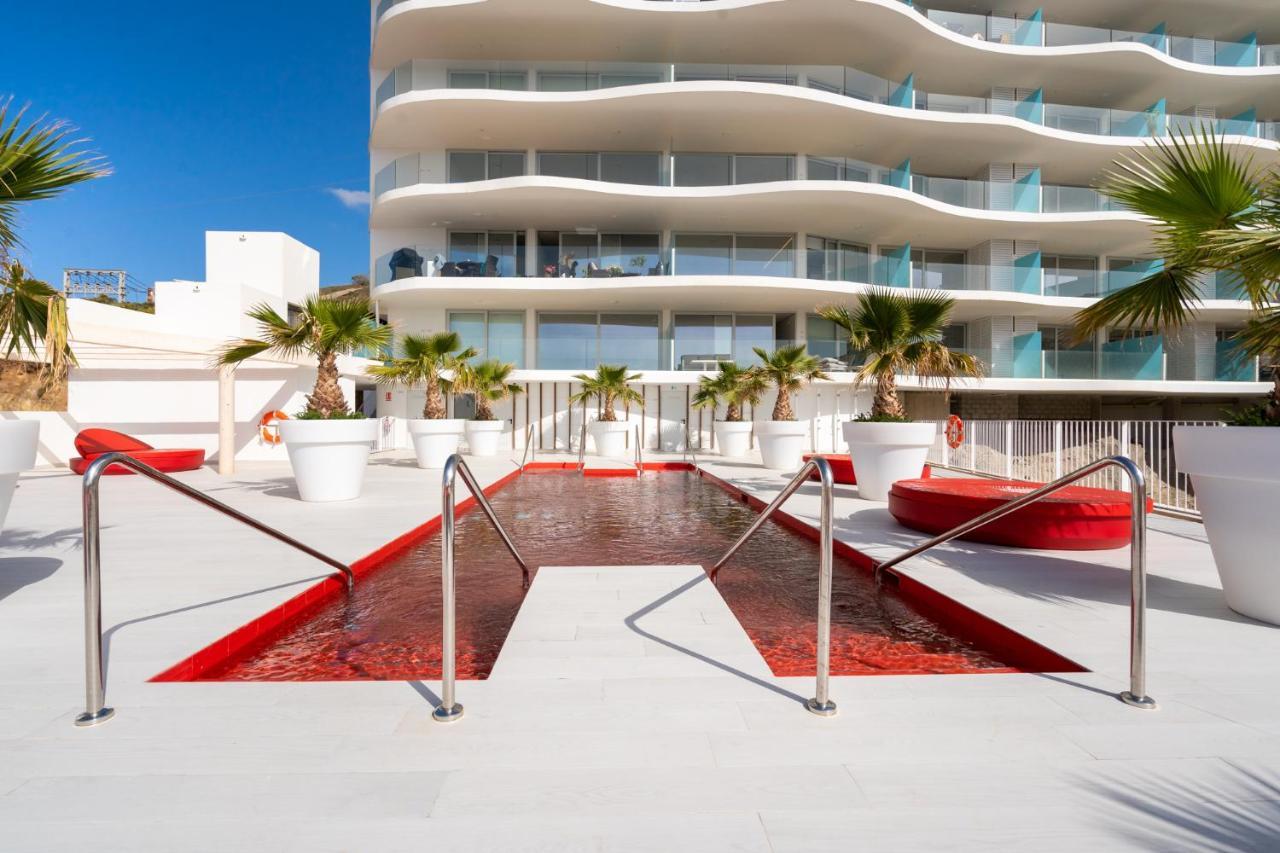 The Wave Carvajal Apartment
