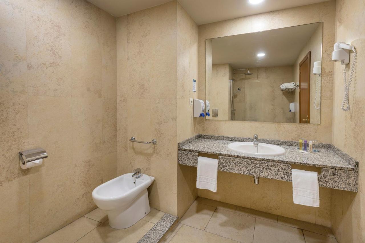 Palmeras Affiliated By Fergus Hotel 4*