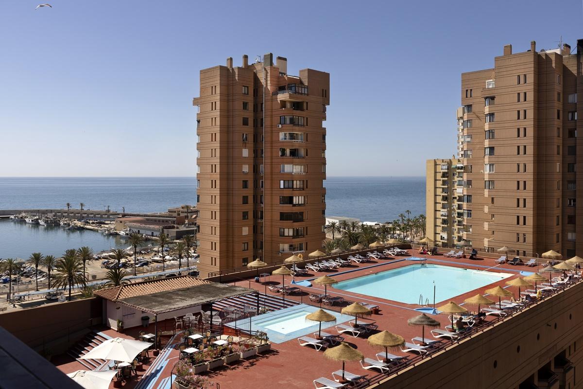 Palmeras Affiliated By Fergus Fuengirola