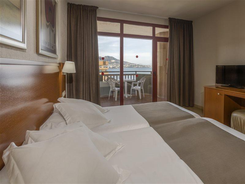 Hotel Palmeras Affiliated By Fergus 4*