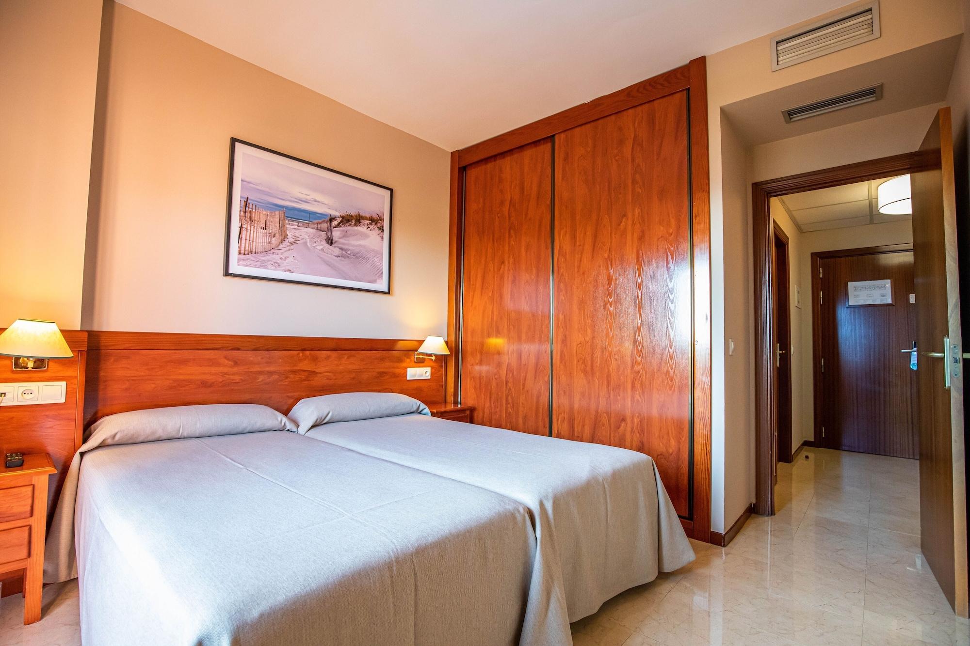Myramar Apartahotel 3*
