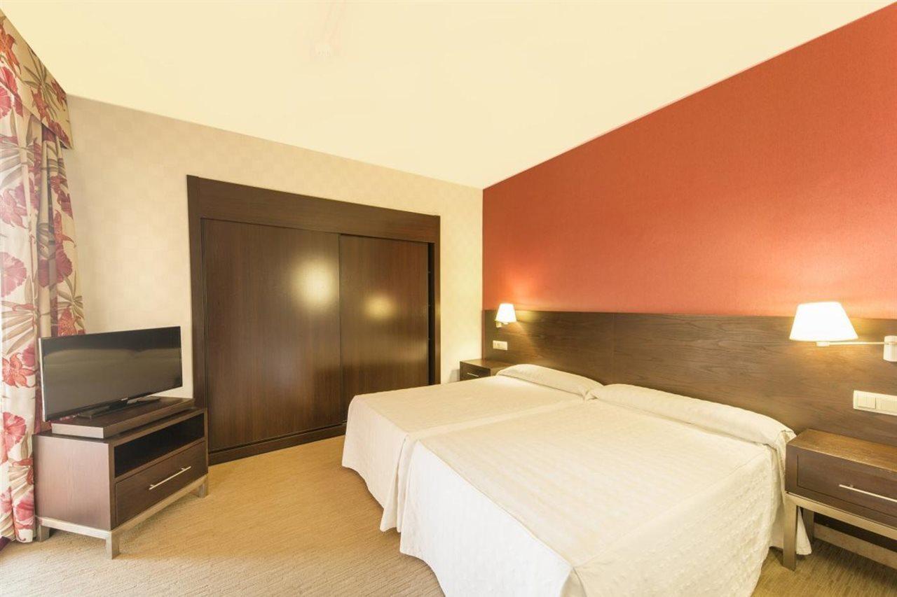 Palmeras Affiliated By Fergus Hotel Fuengirola