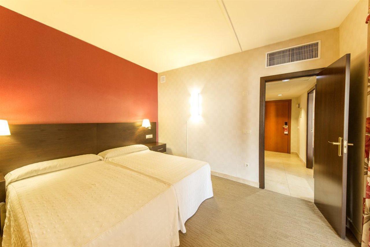 Hotel Palmeras Affiliated By Fergus Fuengirola