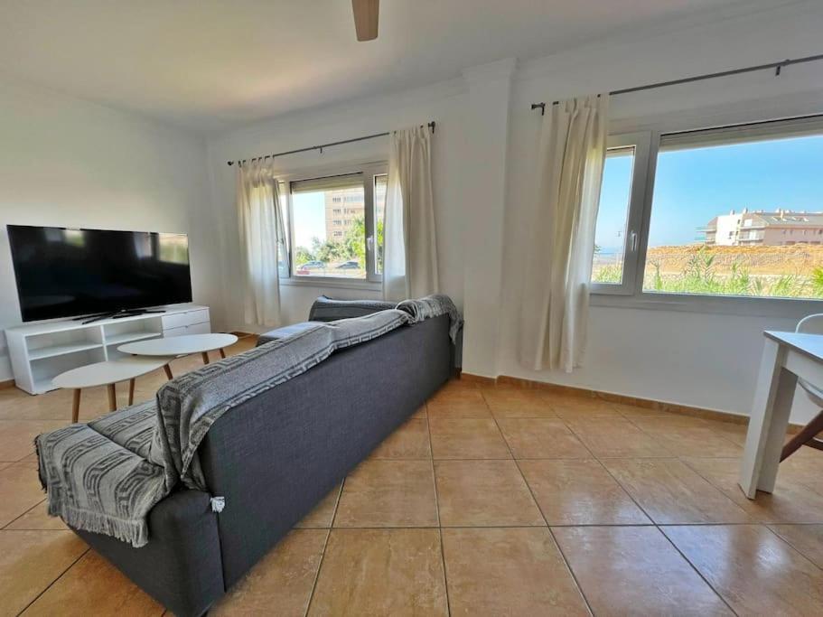 Apartamento Luminoso Y Amplio Apartamento Al Lado Del Mar