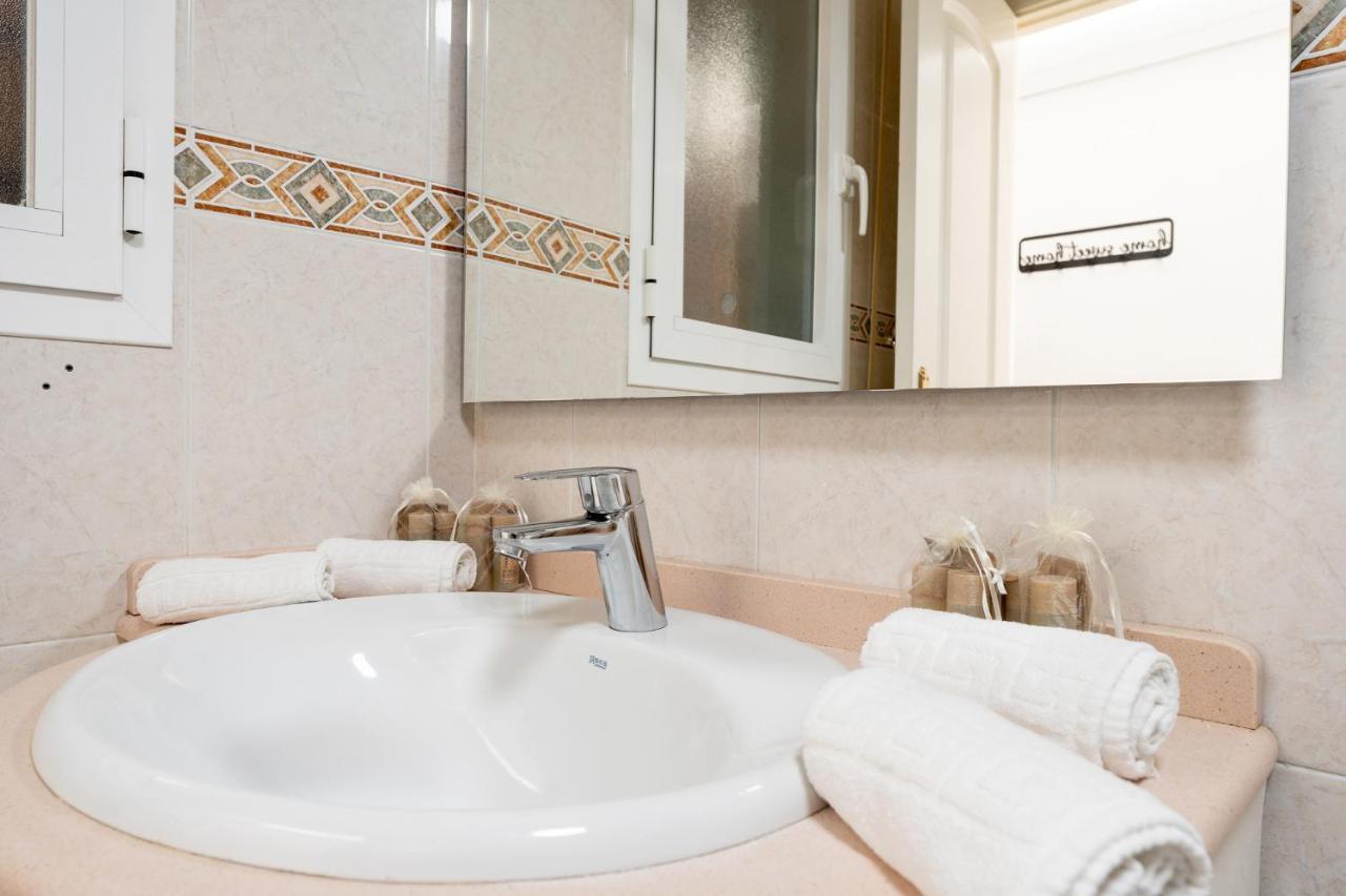 Superb Location Beachfront , 3 Bed With Terrace Appartement