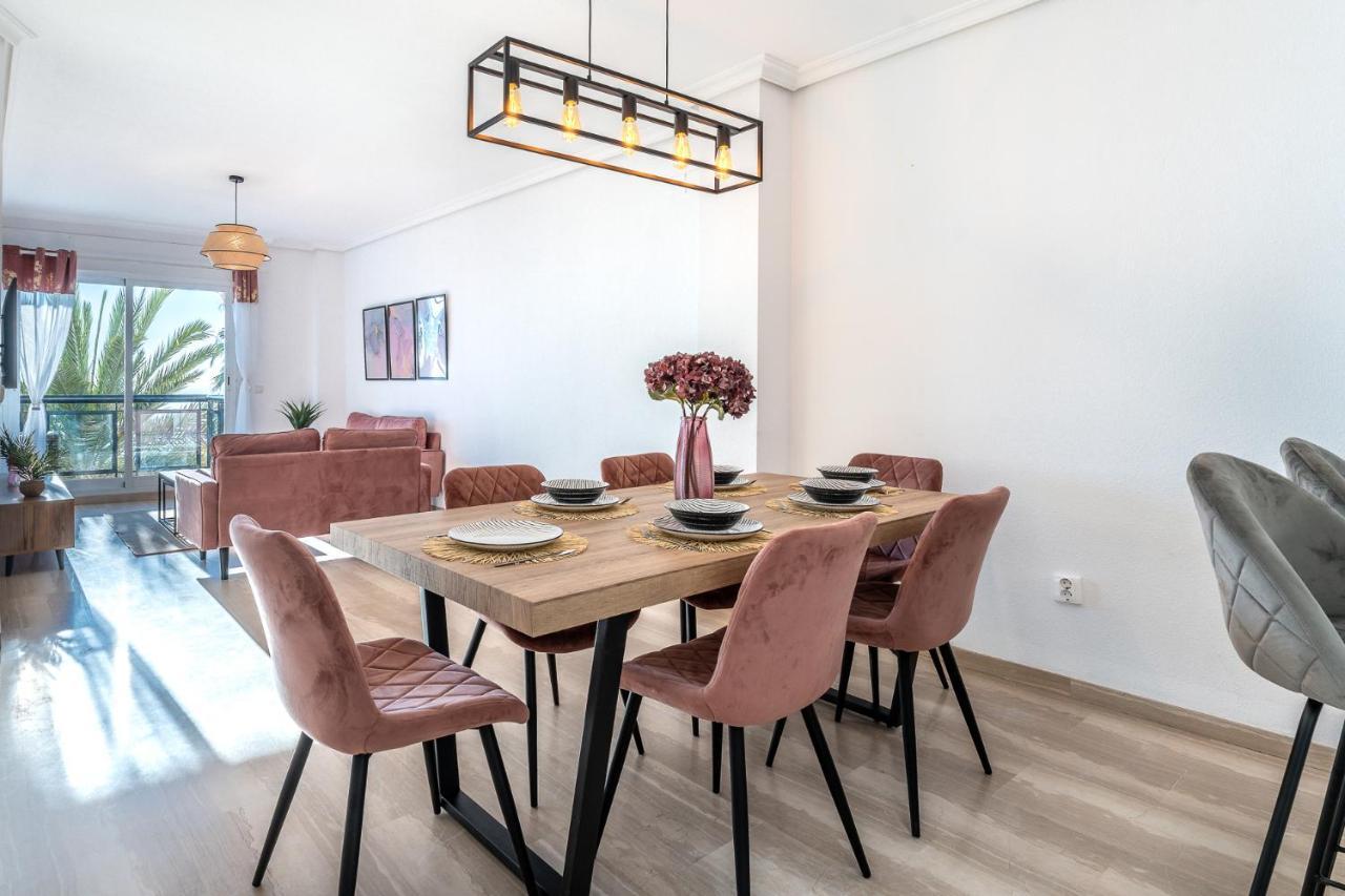 Superb Location Beachfront , 3 Bed With Terrace * Fuengirola
