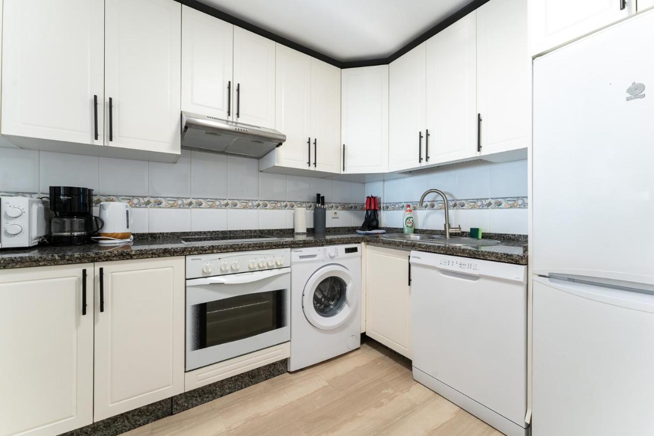 Appartement Superb Location Beachfront , 3 Bed With Terrace *