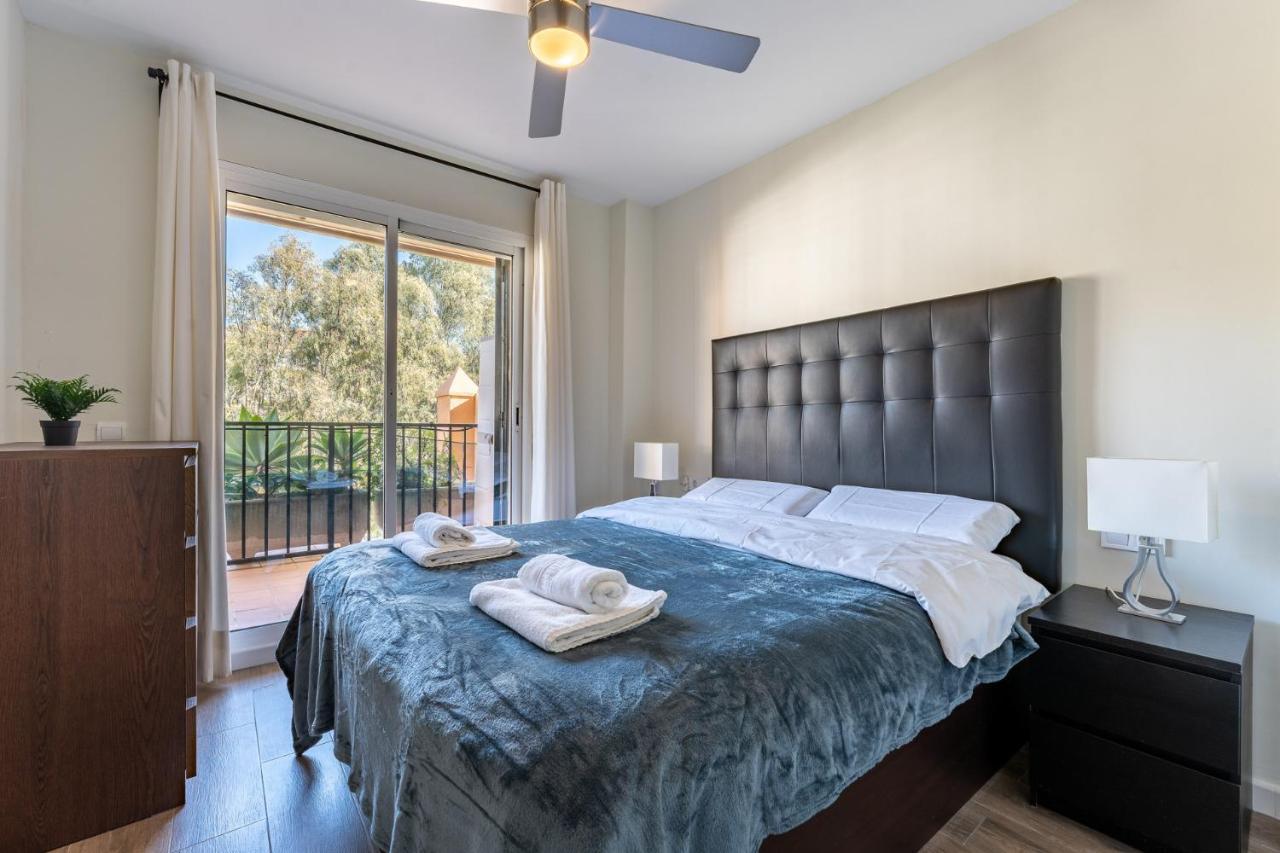 Seaside Bliss 2br With Tranquil Terrace Pool And Parking Appartement Fuengirola