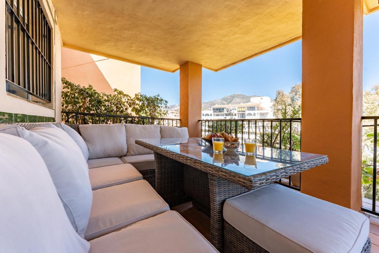 Seaside Bliss 2br With Tranquil Terrace Pool And Parking