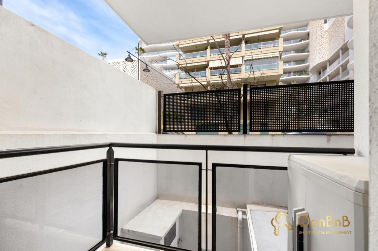 Cozy With Sea View And Private Parking In Apartment