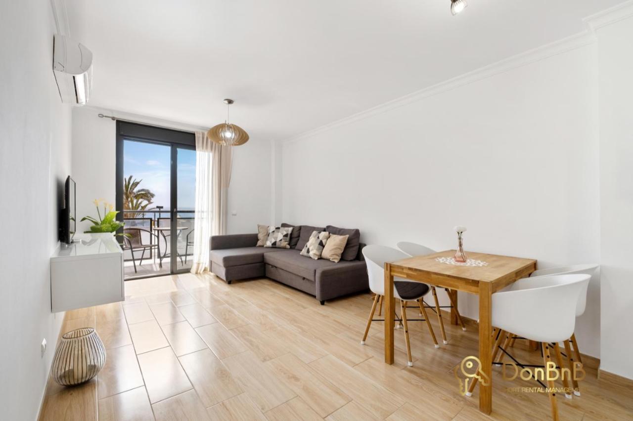 Cozy With Sea View And Private Parking In *