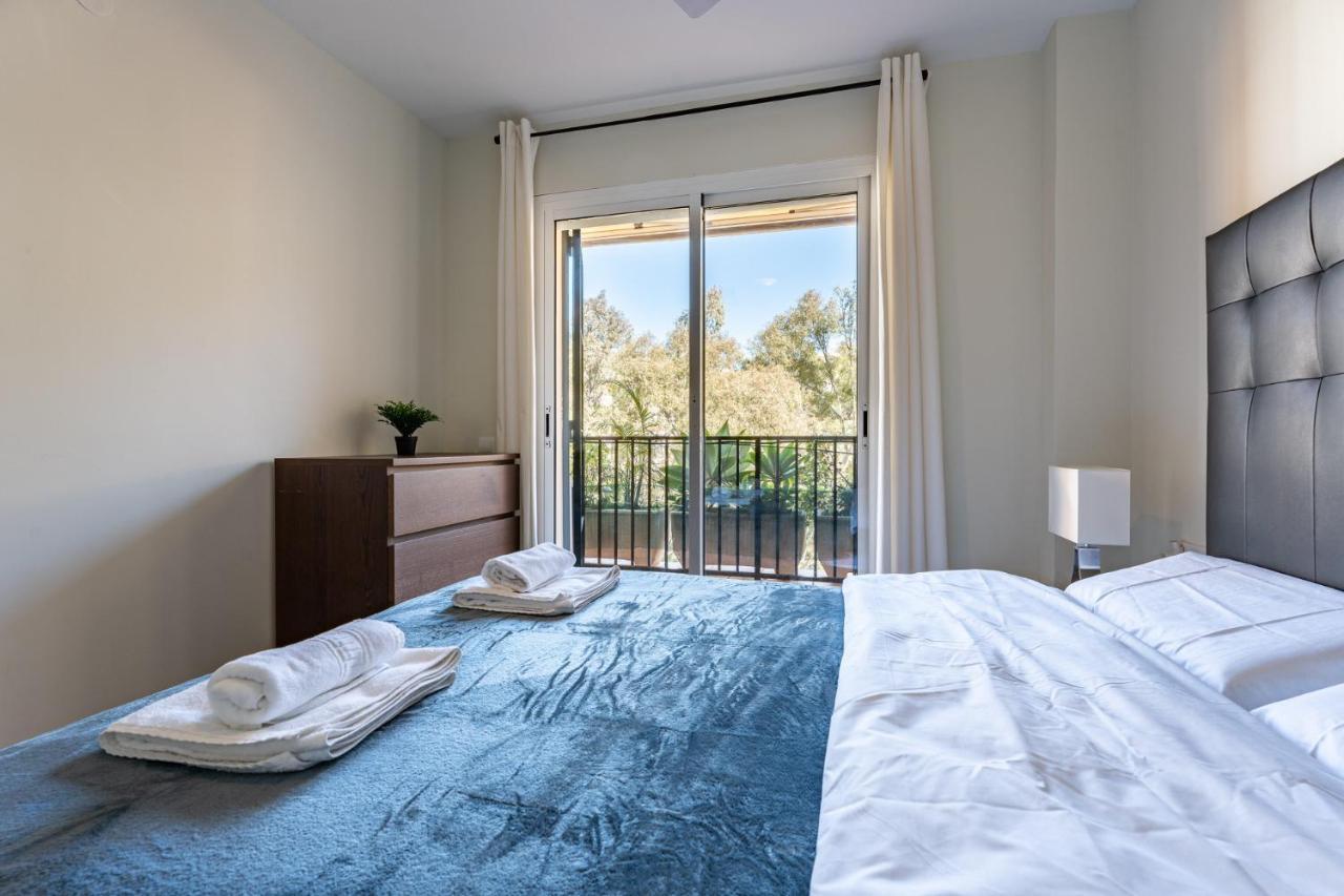 Seaside Bliss 2br With Tranquil Terrace Pool And Parking * Fuengirola