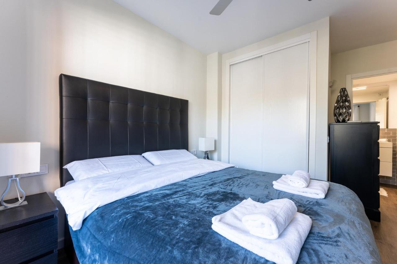 Seaside Bliss 2br With Tranquil Terrace Pool And Parking Appartement Fuengirola