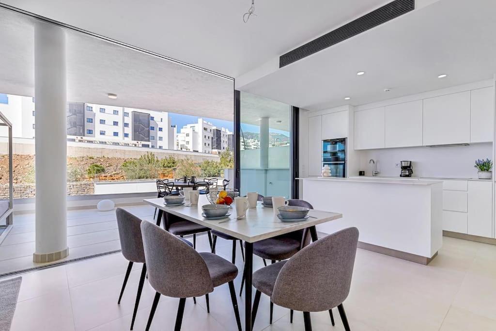 Scandinavian Modern * Fuengirola
