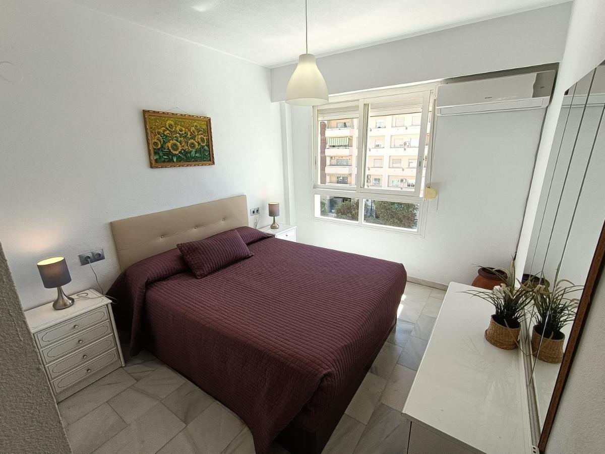 Suites Center Recinto Ferial Huoneisto